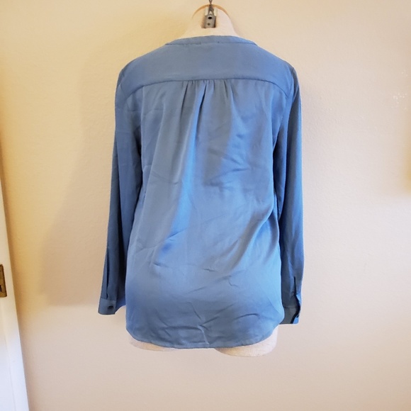 Ann Taylor blue blouse small - Picture 2 of 4